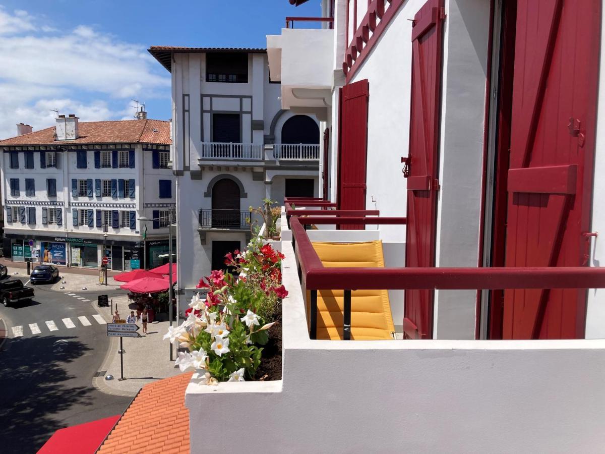 Superbe Appartement T3 Au Centre Plage .Parking Хендае Екстериор снимка