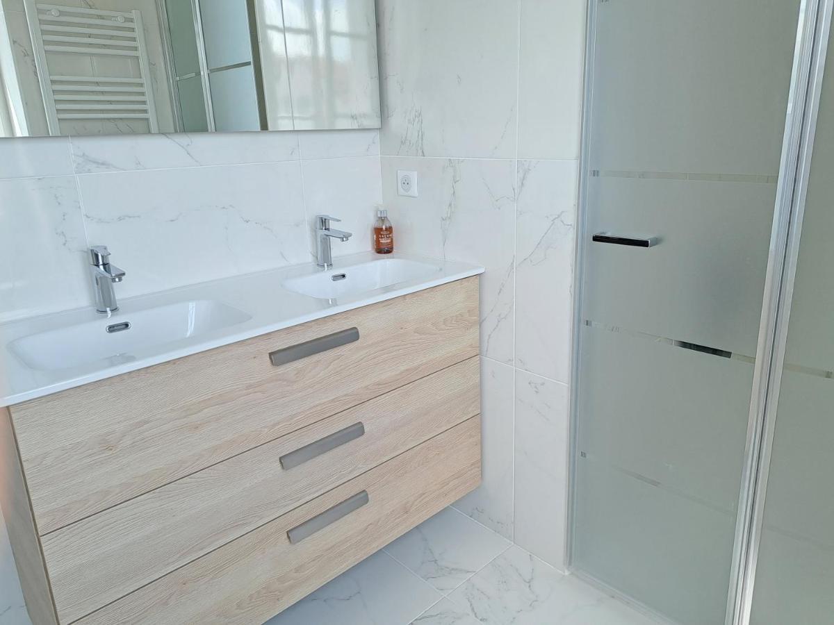 Superbe Appartement T3 Au Centre Plage .Parking Хендае Екстериор снимка