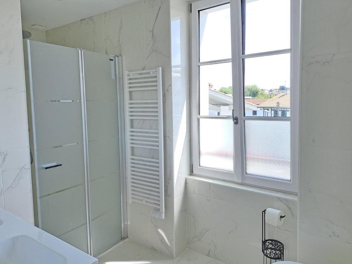 Superbe Appartement T3 Au Centre Plage .Parking Хендае Екстериор снимка